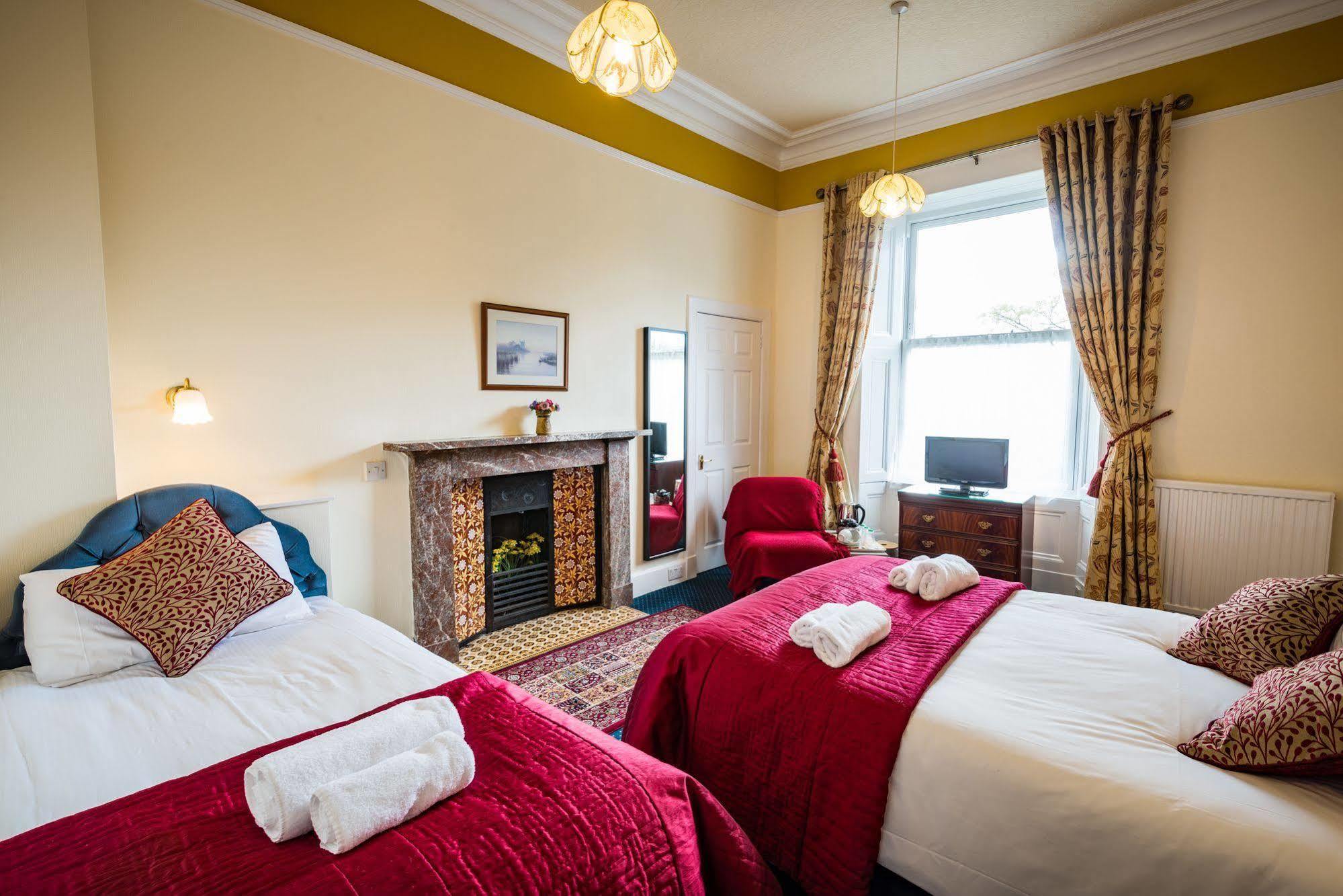 אדינבורו Strathallan Guest House מראה חיצוני תמונה