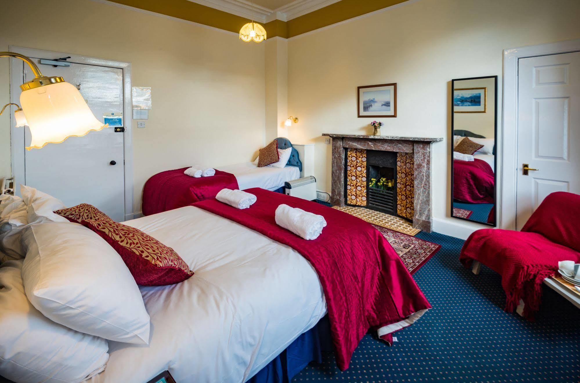אדינבורו Strathallan Guest House מראה חיצוני תמונה